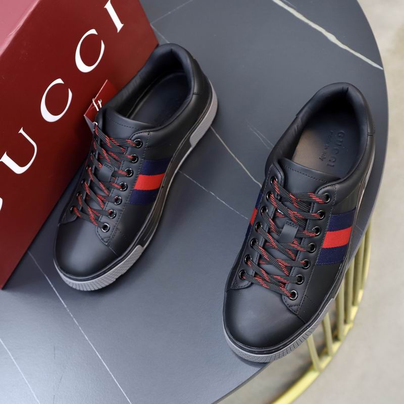 Luxury Black Stripe Designer Sneakers