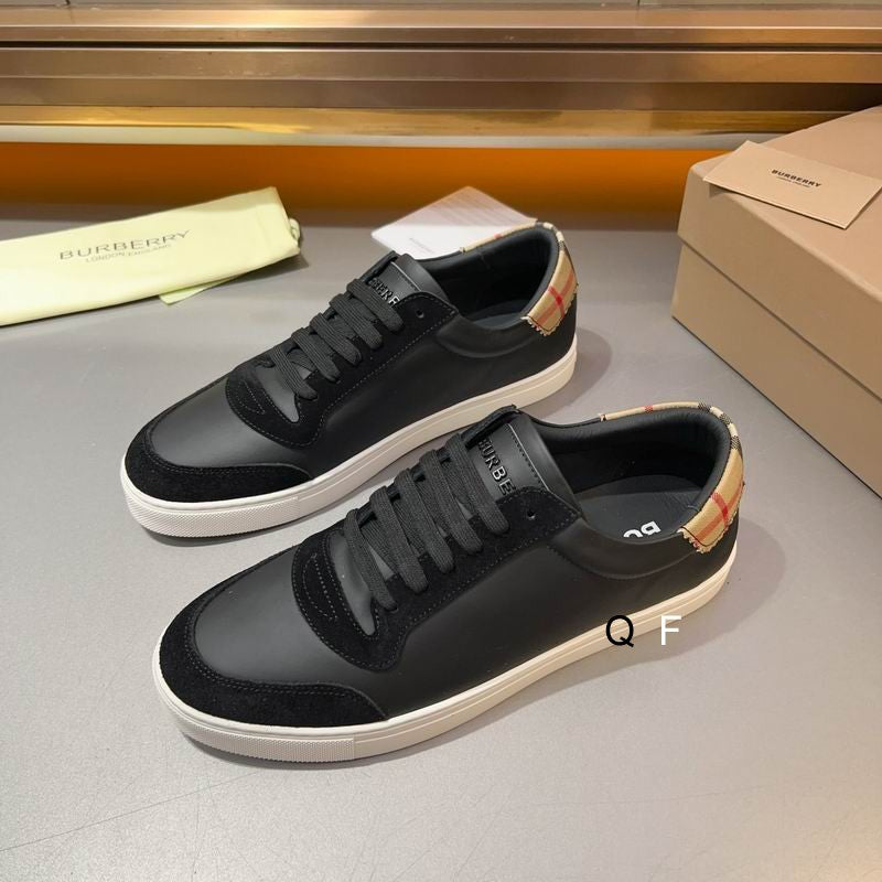 Classic Premium Low-Top Sneakers