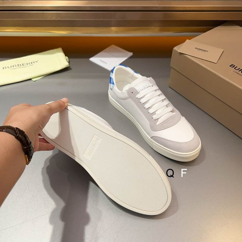 Classic Premium Low-Top Sneakers